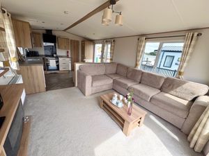 Lounge- click for photo gallery